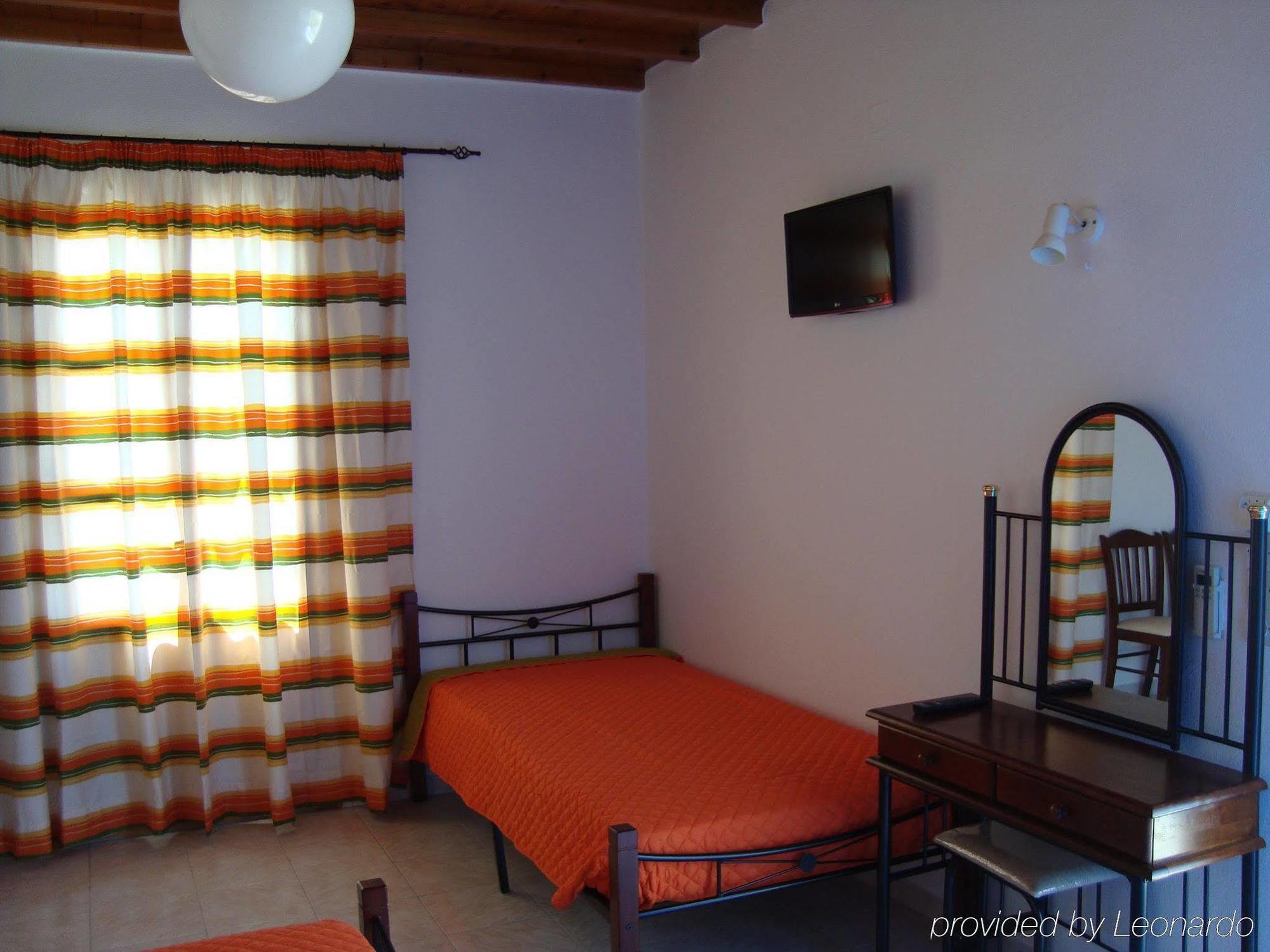 Hotel Marina Blue Ornos Esterno foto